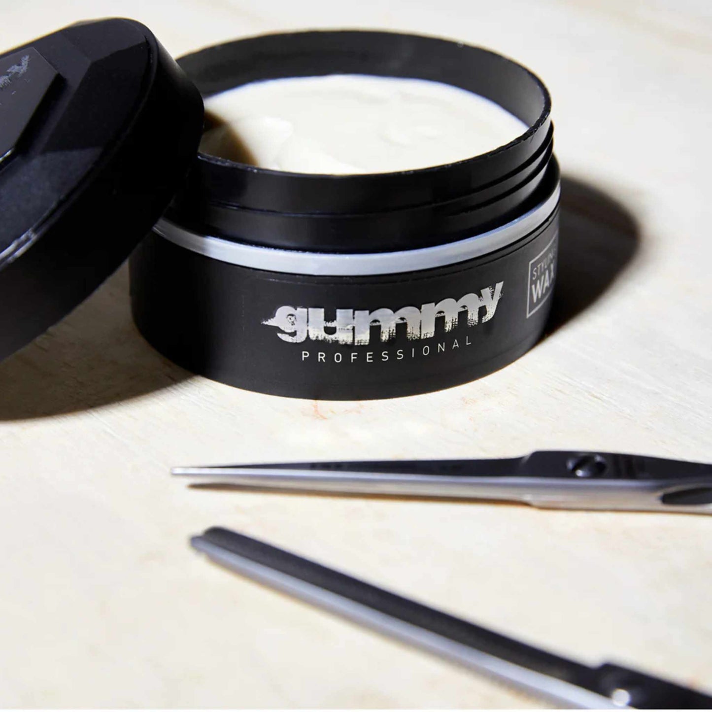 Gummy Hairwax Casual Look 150 ml Open Lid